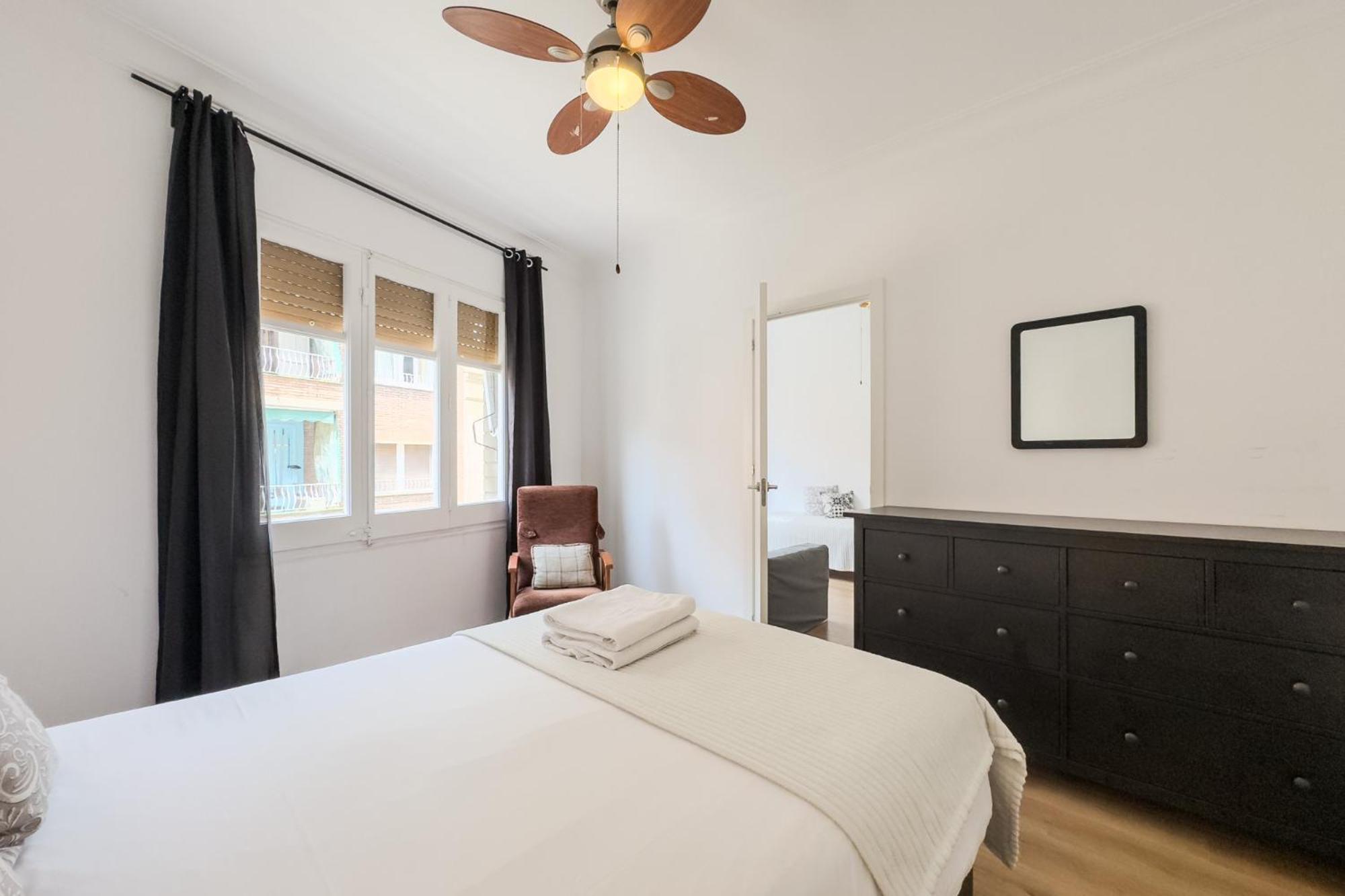 Bed&Bcn Mas Apartments L'Hospitalet de Llobregat Buitenkant foto